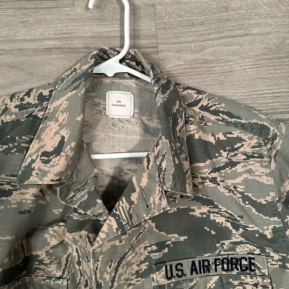 U.S. Air Force Jacket - Picture 2 of 4